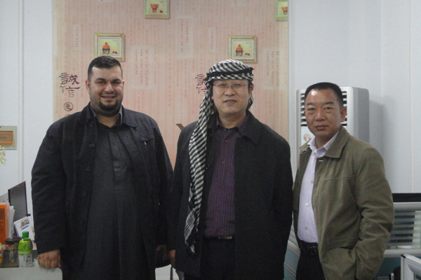 伊拉克客戶(hù)盛贊華隆壓力機(jī)